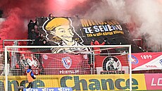 Choreo fanou�k� Pardubic v utkání proti Liberci.