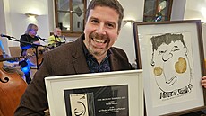 Pavel Tome� s cenou Miloslava �vandrlíka za Nejlep�í humoristickou knihu roku...