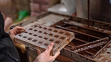 �Nejd�ív jsme cht�li, aby nám �okoládu vyráb�l na míru n�kdo místní, ale místo...