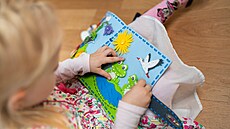 Psychologové na ocenné látkové kníce od firmy BUUK mimo jiné chválí, e...