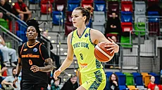 Veronika Vorá�ková z USK Praha v zápase s Polkowicemi