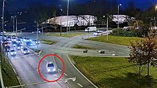 Policisté hledají �idi�e vozu, který jel ve sm�ru od Pardubic a pokra�oval...