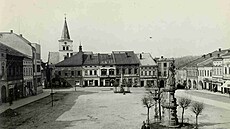 Historický snímek nám�stí 