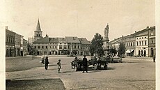 Historický snímek nám�stí 