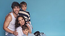 Roman Tomeš, Michaela Tomešová a jejich synové Jonáš a Kristián