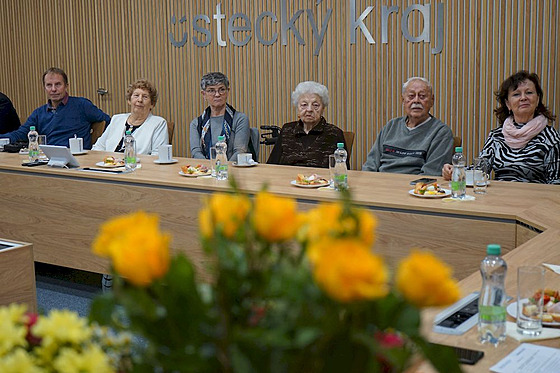 Vyhlá�ení leto�ního ro�níku Senior Artu se konalo na krajském ú�ad�.