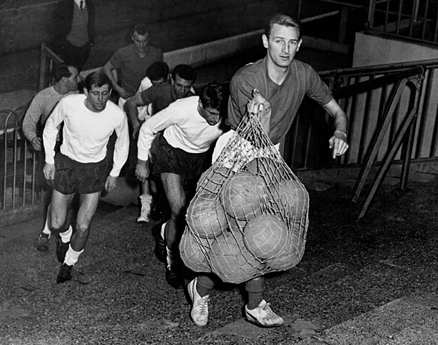 Zemřel George Eastham, člen týmu anglických mistrů světa z roku 1966