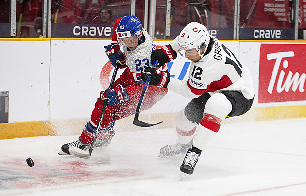 Otravní i nadšení tátové. Známá jména plní český tým, mají hokejoví synové výhodu?