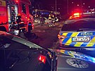 U Stranic bourala dv osobn vozidla s nkladnm, na mst je pt zrannch....