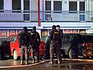 Prat hasii a zchrani zasahovali pondl po 01:00 u poru ubytovny v...