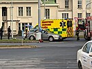 Sr�ka sanitky s osobn�m autem v Plzni se obe�la bez zran�n�. (20. prosince...