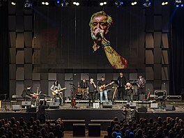 Váno�ní koncert zp�váka, bývalého politika a moderátora Michala Prokopa v Foru...