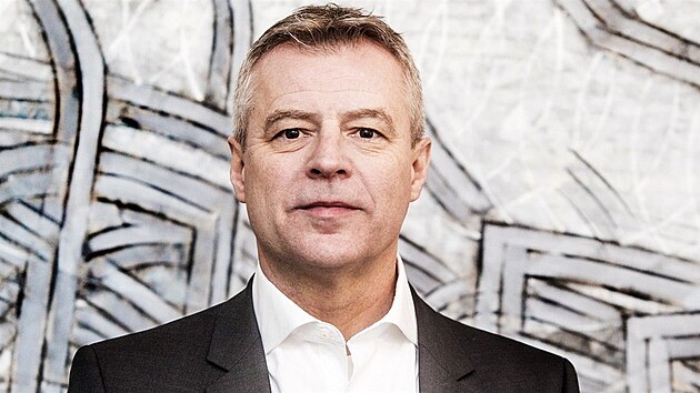 Byznysmen a b�val� diplomat Petr Kol��