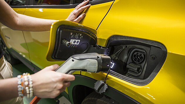 Nabjen elektromobilu skt mnoha skal