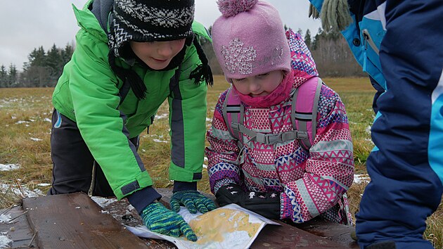 P�i kufrov�n� ��astn�ci hledaj� dle mapy kontroln� stanovi�t�, kde obvykle nach�zej� p�smena do tajenky.