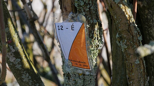 P�i kufrov�n� ��astn�ci hledaj� dle mapy kontroln� stanovi�t�, kde obvykle nach�zej� p�smena do tajenky.