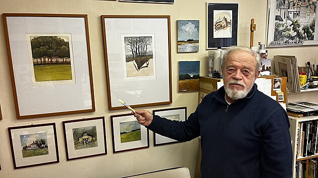 Karlovarsk� mal�� Eduard Milka je ve sv�m ateli�ru prakticky ka�d� den.