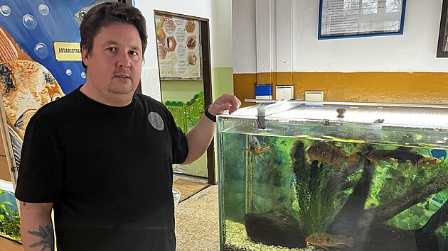 Miroslav Kocek, vedouc� Centra zv��at Star� Role s kolegy vym��l� nov� krou�ky, kter� by cht�li d�tem nab�dnout. Na p��t� rok chystaj� tak� celou �adu akc�.