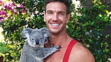 Ka�dý podzim se výb�r �nejfitn�j�ích� hasi�� z Austrálie svléká a pózuje pro...