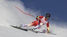 �výcarská ly�a�ka Lara Gutová-Behramiová jede super-G ve Svatém Mo�ici.