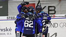 Hrá�i Vítkovic se radují z gólu proti Olomouci.