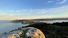 Mys Fisterra, galicijské pob�e�í nabízí dlouhé pís�ité plá�e, které omývají...