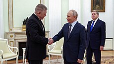Ruský prezident Vladimir Putin pijal v Moskv slovenského premiéra Roberta...