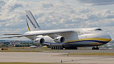 Antonov An-124 100 Ruslan.