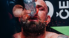 Karlos Vémola prohrál s Willem Fleurym na body