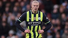 Zklamaný Erling Haaland z Manchesteru City lituje porá�ky.