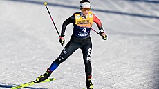 eská bkyn na lyích Kateina Janatová v úvodním sprintu na Tour de Ski v...