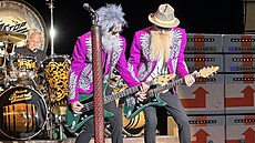 Kdy� vyrazí na turné ameri�tí ZZ Top, m��e srdce ka�dého malého �echa zase...
