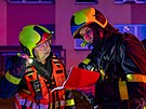P�t jednotek hasi�� zasahovalo u po��ru panel�kov�ho bytu ve Fr�dku-M�stku. Osm...