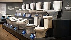 Spole�nost Toto nabízí pestrou �kálu záchod� od t�ch nejjednodu��ích a� po...