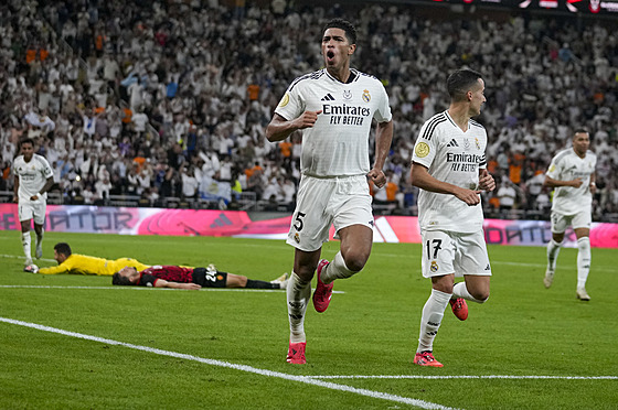 Jude Bellingham slaví rozhodující branku proti Mallorce.