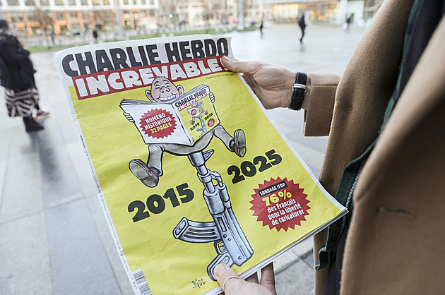 Francie si připomíná deset let od útoku na Charlie Hebdo, Macron uctil oběti