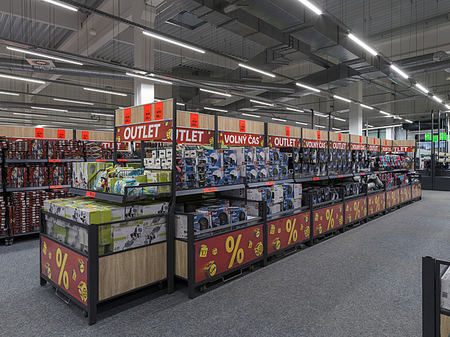 Lidé se tam prali o slevy. Lidl prozradil, kde v létě otevře náhradu za pražský outlet