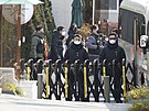 Vyetovatelé se pokusili zatknout jihokorejského prezidenta Jun Sok-jola. V...