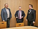 Na snmku zleva nmstek hejtmana steckho kraje Ji Kulhnek, hejtman...