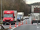 Uzaven silnice I/3 po nehod u Senohrab.