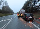 Nehoda osobnho auta a cisterny s kyselinou srovou u Nchoda (23. prosince...