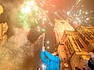 Centrem novoro�n�ch oslav byla tradi�n� Praha. Nejv�ce lid� slavilo na...