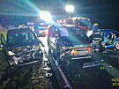 U Dob�an na Plze�sku v �ter� v podve�er bourala t�i osobn� auta. Vinu nese...
