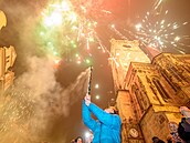 Centrem novoroních oslav byla tradin Praha. Nejvíce lidí slavilo na...