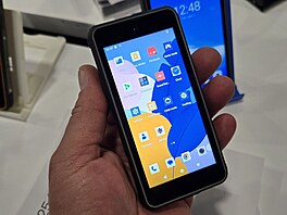 Phonemax R4 mini