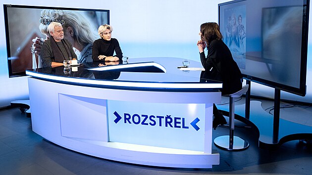 Hosty po�adu Rozst�el jsou herci Petr �t�p�nek a Tom� Weber.