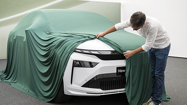 Elektrick� �koda Enyaq pro�la faceliftem, dostala novou tv��.