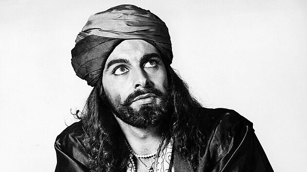 Seri�l byl vymodlen�m d�tkem Sergia Sollimy.