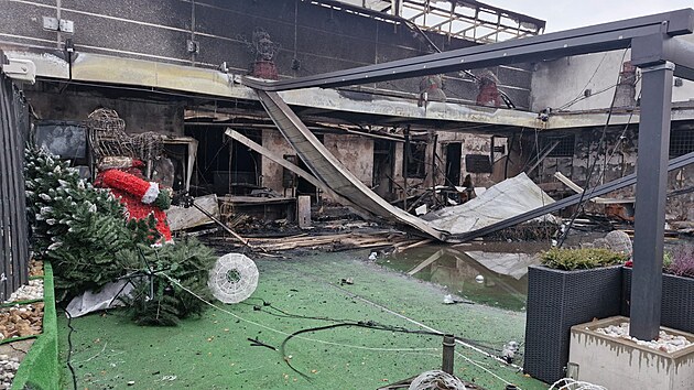 Pohled na steckou pizzerii po poru. (2. ledna 2025)