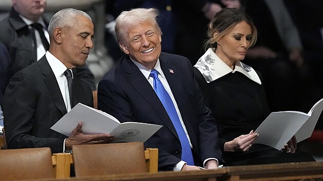B�val� americk� prezident Barack Obama hovo�� s budouc�m prezidentem Donaldem Trumpem na poh�bu zesnul�ho Jimyho Cartera. (9. ledna 2025)